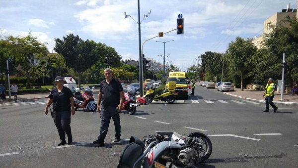 זירת האירוע | צילום: דוברות איחוד הצלה רוכב אופנוע החליק בתאונה עצמית בנתניה