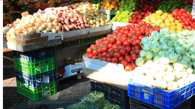 לשכת עוה"ד: להתיר מכירת פירות וירקות ישירות מהחקלאי