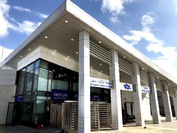 תחנת רכבת ספיר רכבת ישראל פתחה אמש את תחנת ספיר בנתניה 