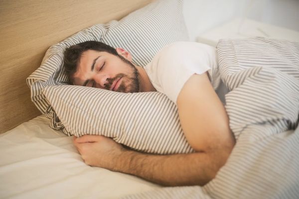  חשיבות השינה: המדריך המלא לשינה בריאה