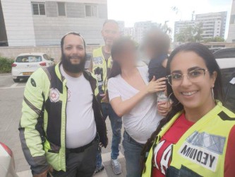 כפר יונה: תינוק כבן שנה ננעל בשגגה ברכב    