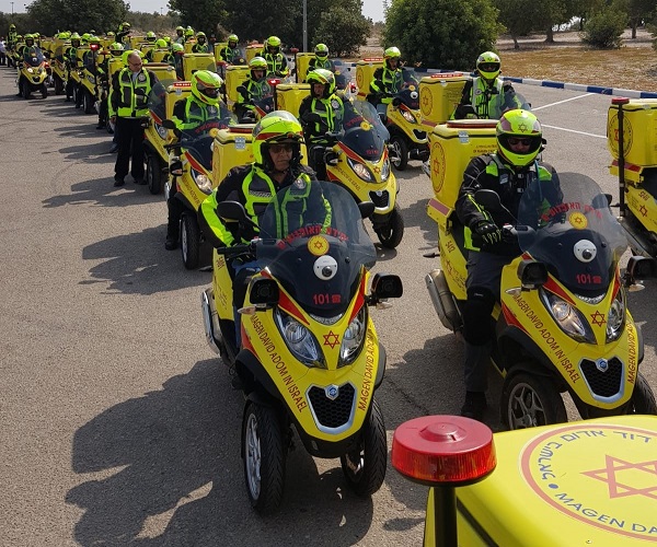 מסע הצדעה ליחידת החרום של מד"א | צילום: דוברות מד"א 35 אופנועי מד"א הגיעו היום לטיילת נתניה