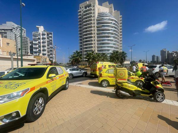  נתניה: שתי פצועות בינוני בהתרסקות מצנח רחיפה