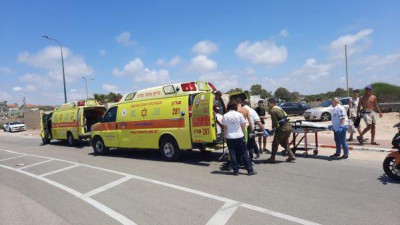 נתניה: רוכב אופנוע נפצע באורח בינוני בתאונת דרכים