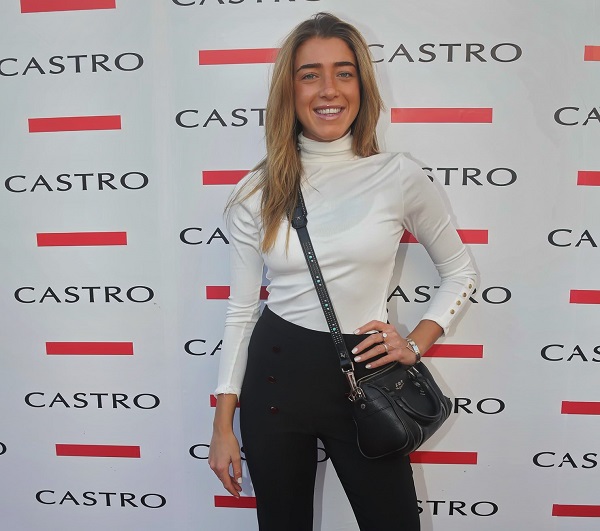 אן זיוי בתצוגת האופנה של קסטרו במקום הכי סואן בתל אביב 