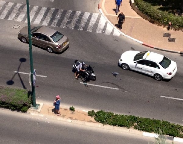 תאונת אופנוע ברחוב ז'בוטינסקי